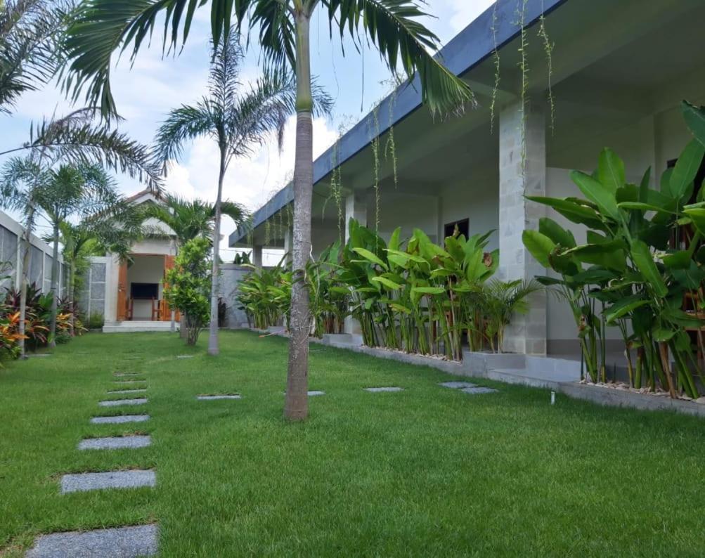 Hotel Kamala Selong Belanak Exterior foto