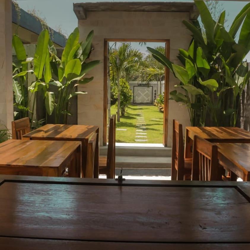 Hotel Kamala Selong Belanak Exterior foto